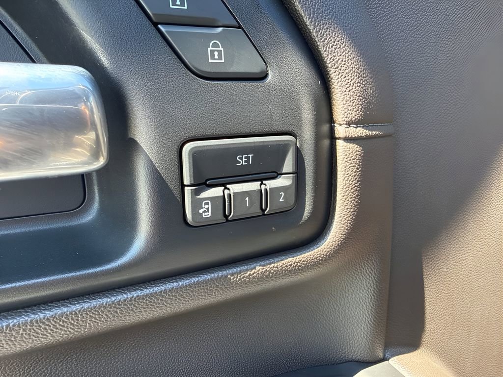 Used 2020 GMC Sierra 2500 Denali w/ Denali Ultimate Package AWD/4WD image 11