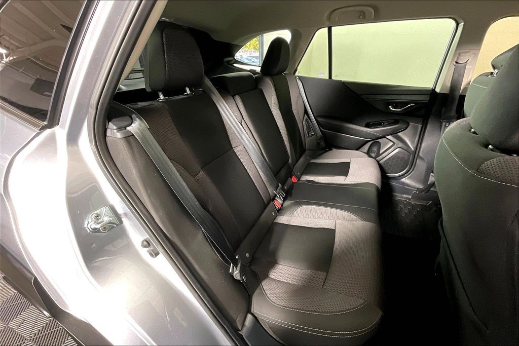 Used 2025 Subaru Outback Premium AWD/4WD image 32