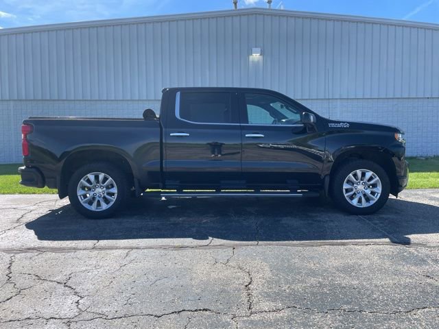 Used 2022 Chevrolet Silverado 1500 High Country w/ Technology Package AWD/4WD image 17