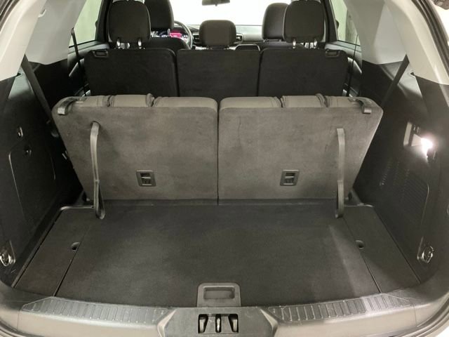 Used 2022 Ford Explorer XLT image 16