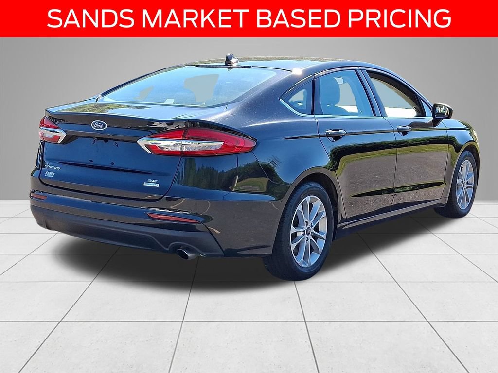 Certified 2019 Ford Fusion SE FWD image 4