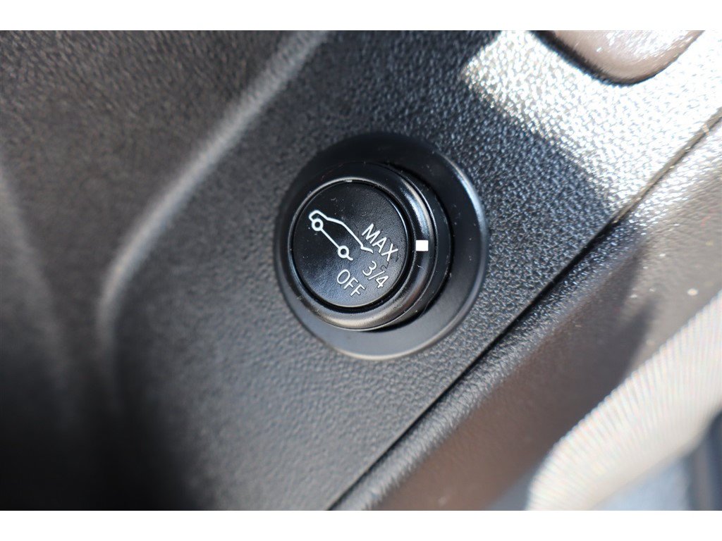 Used 2020 Chevrolet Equinox Premier FWD image 27