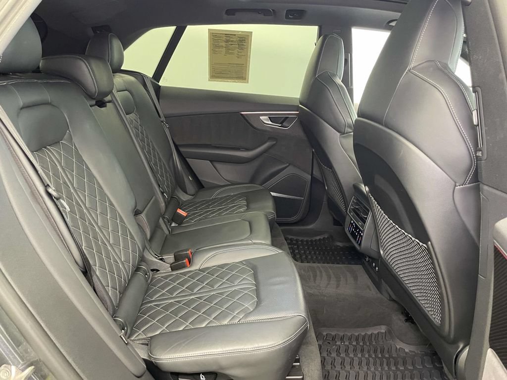 Used 2021 Audi SQ8 Premium Plus AWD/4WD image 22