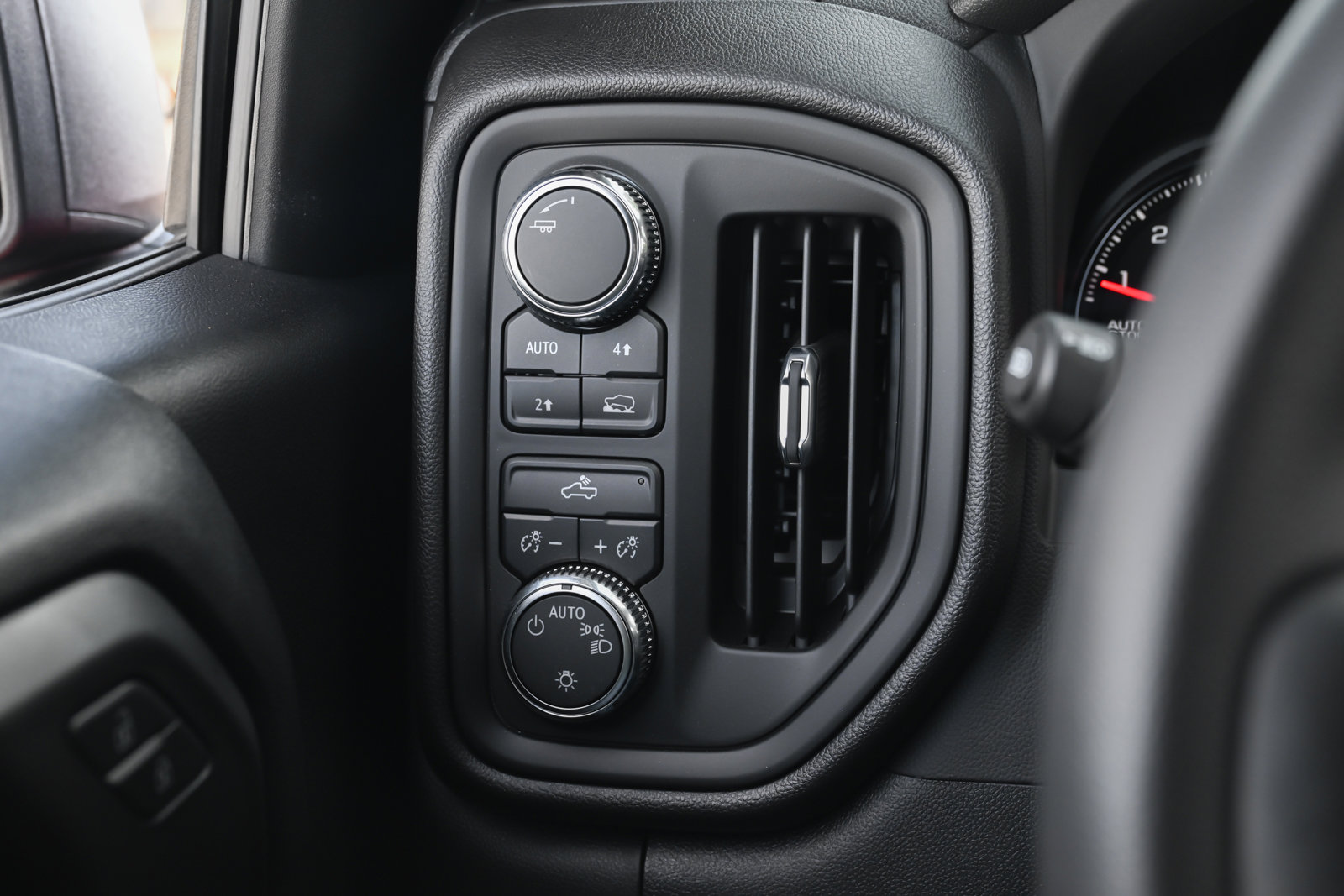 Used 2024 GMC Sierra 1500 Pro w/ Graphite Edition image 29