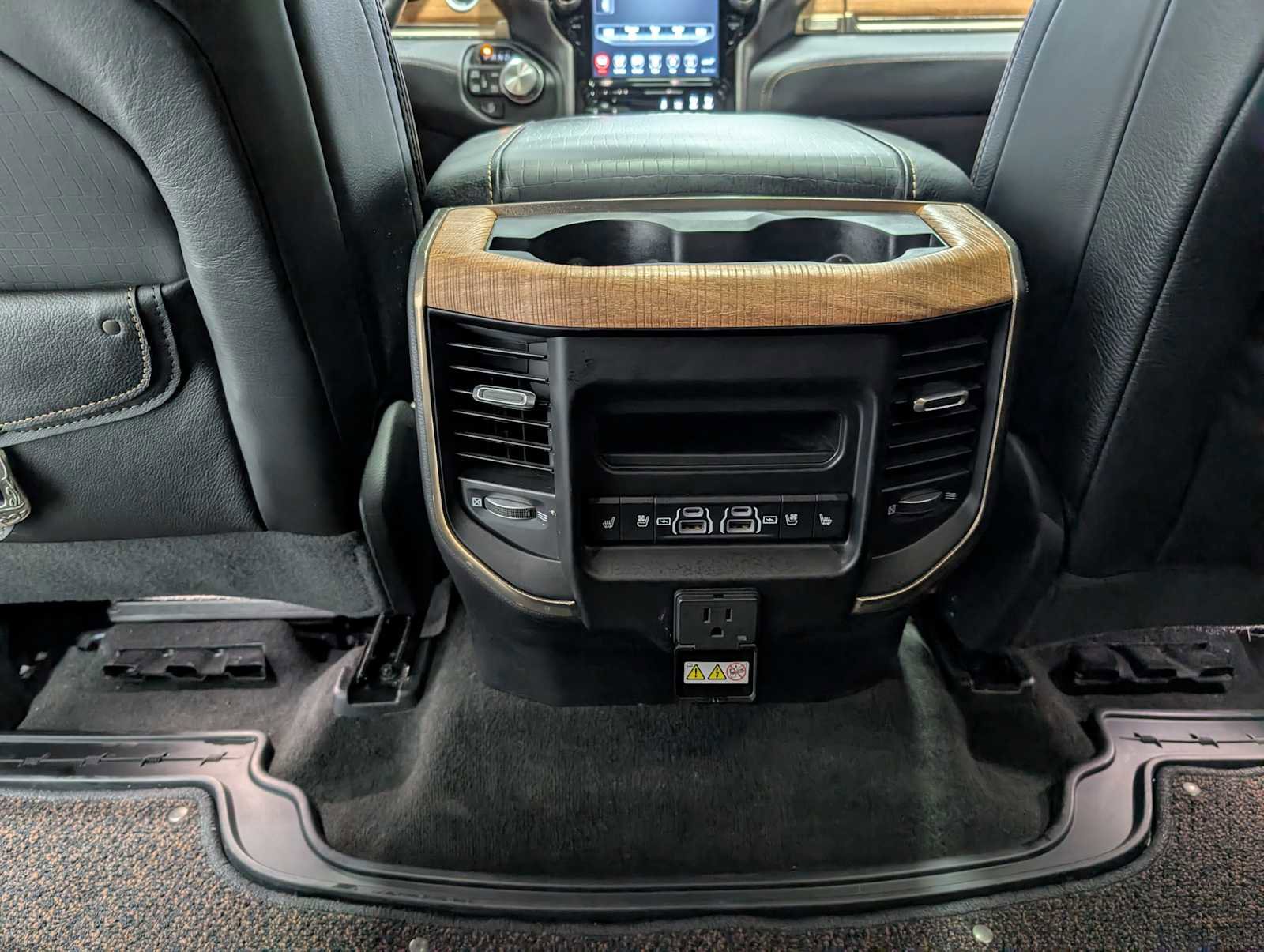 Used 2021 RAM 1500 Limited AWD/4WD image 23