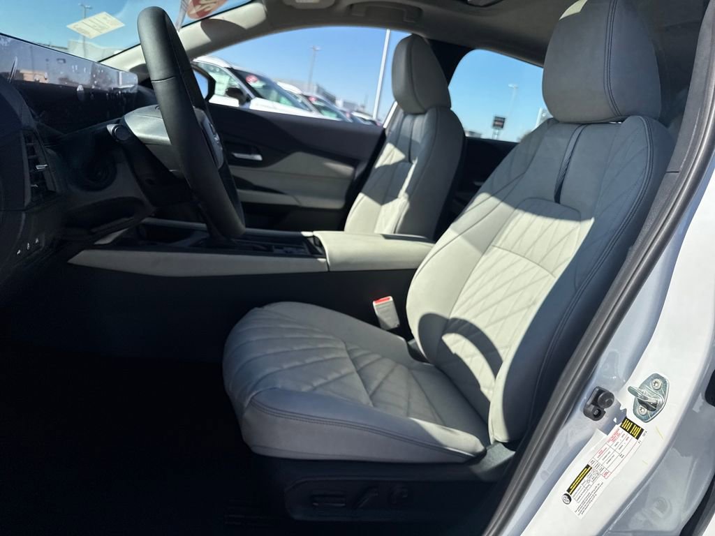 New 2026 Nissan Sentra SL w/ Floor Mat Package image 13