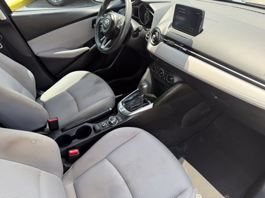 Used 2020 Toyota Yaris LE FWD image 14