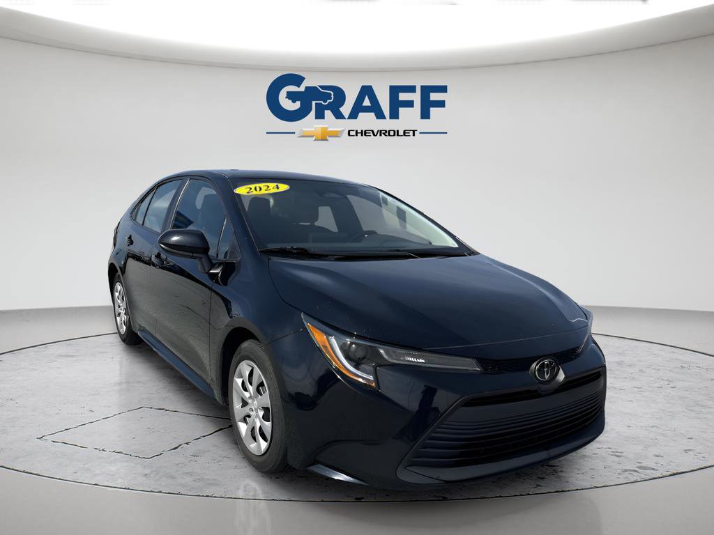 Used 2024 Toyota Corolla LE FWD video 2