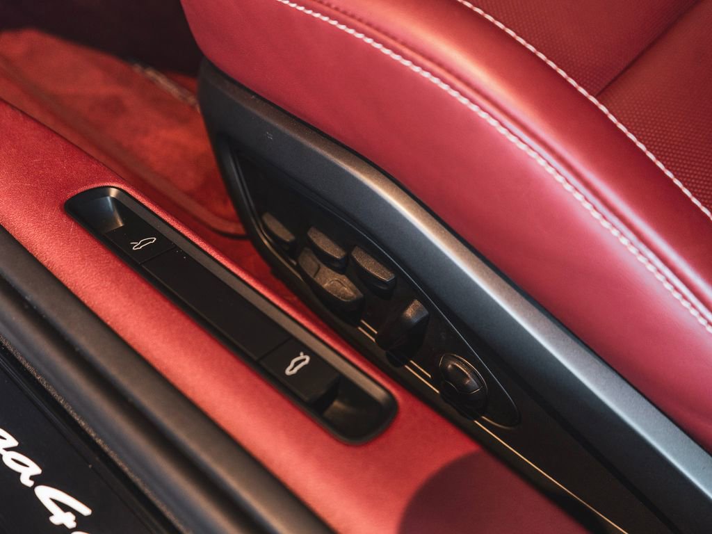 Certified 2023 Porsche 911 Targa 4 GTS image 30