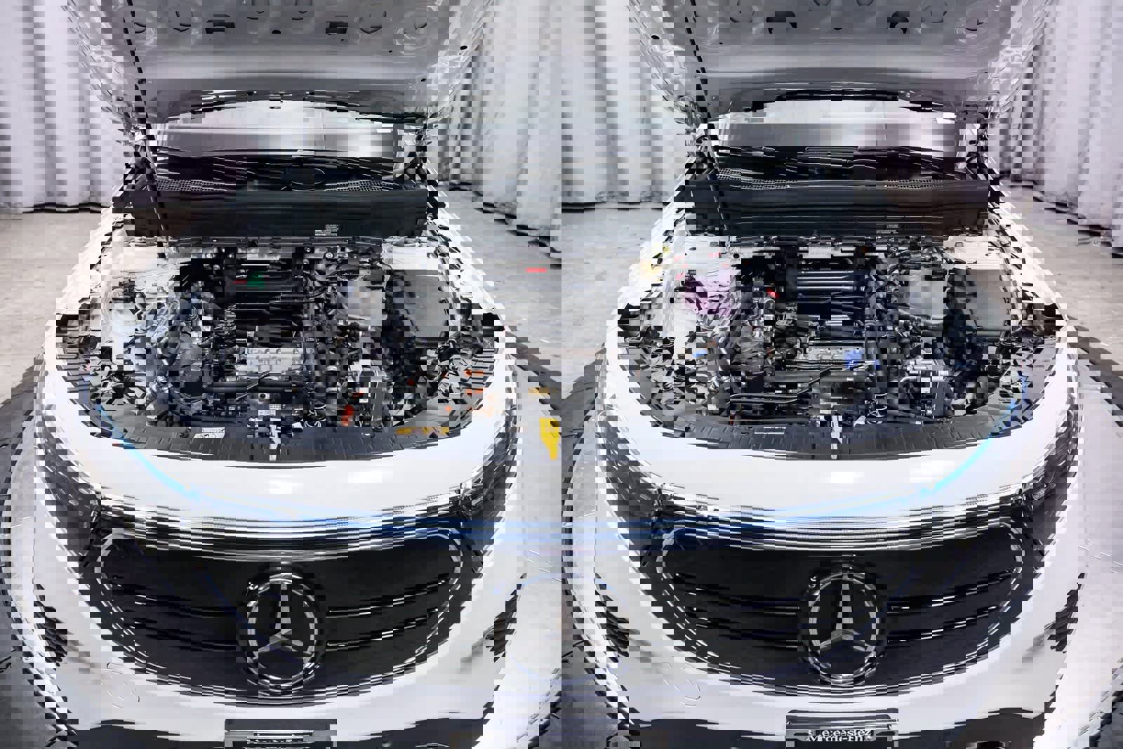 Certified 2022 Mercedes-Benz EQB 300 4MATIC image 28