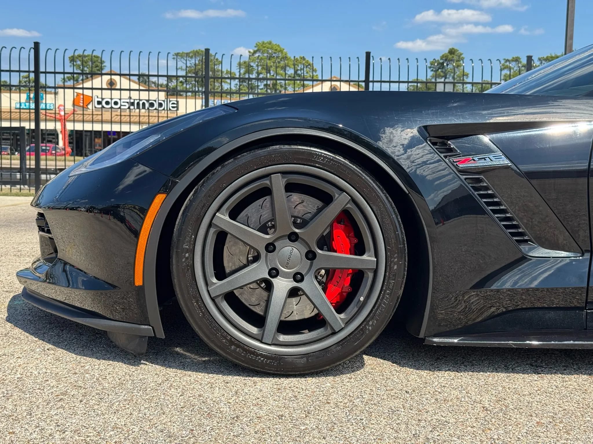 Used 2019 Chevrolet Corvette Z06 RWD image 15