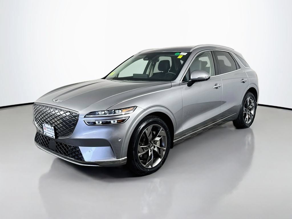 Used 2023 Genesis Electrified GV70 AWD/4WD image 2