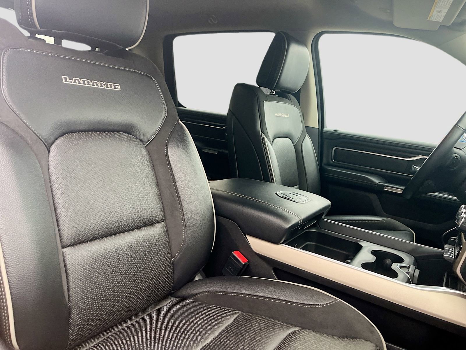 Used 2022 RAM 1500 Laramie image 28