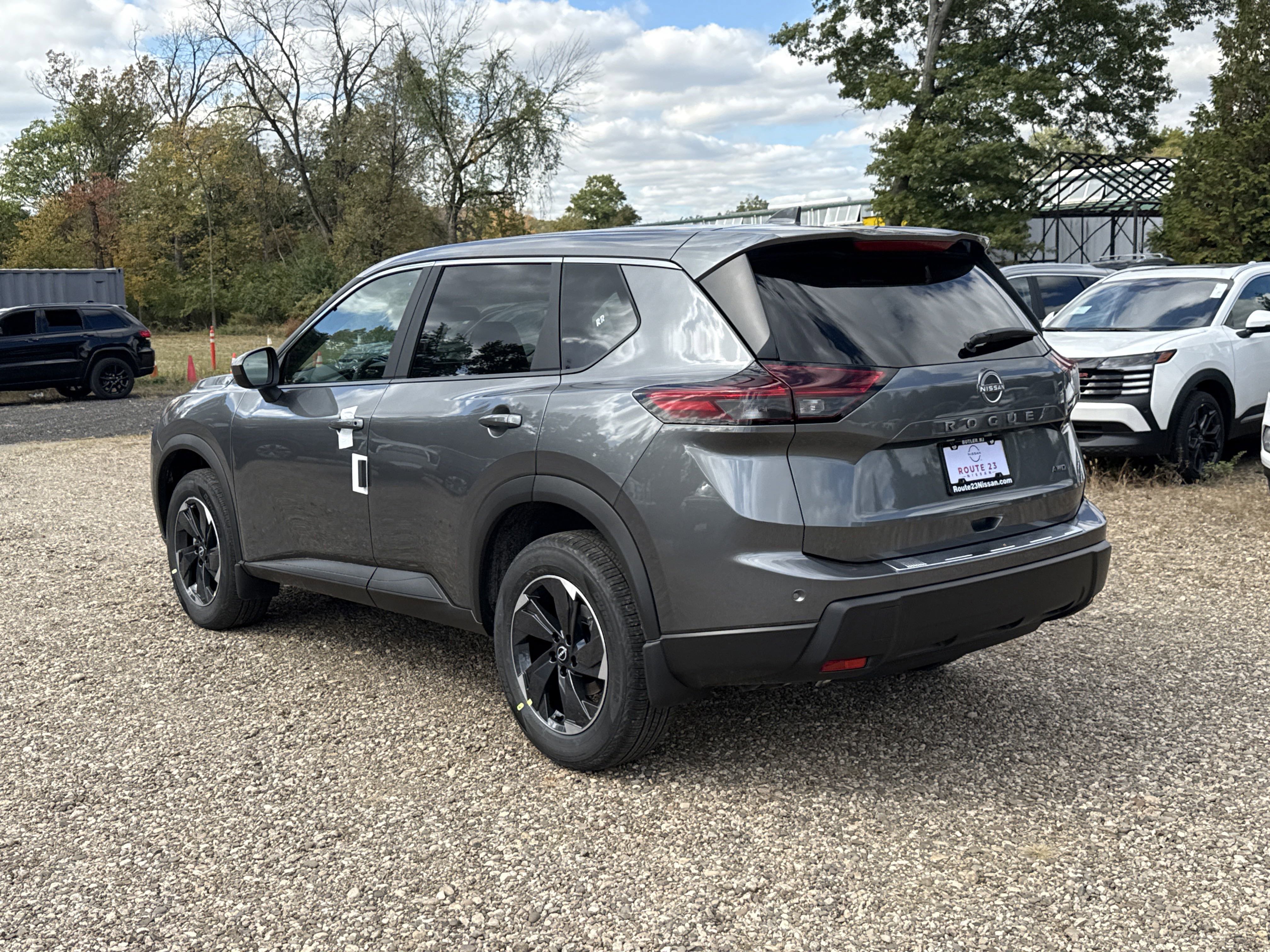 New 2026 Nissan Rogue SV image 4