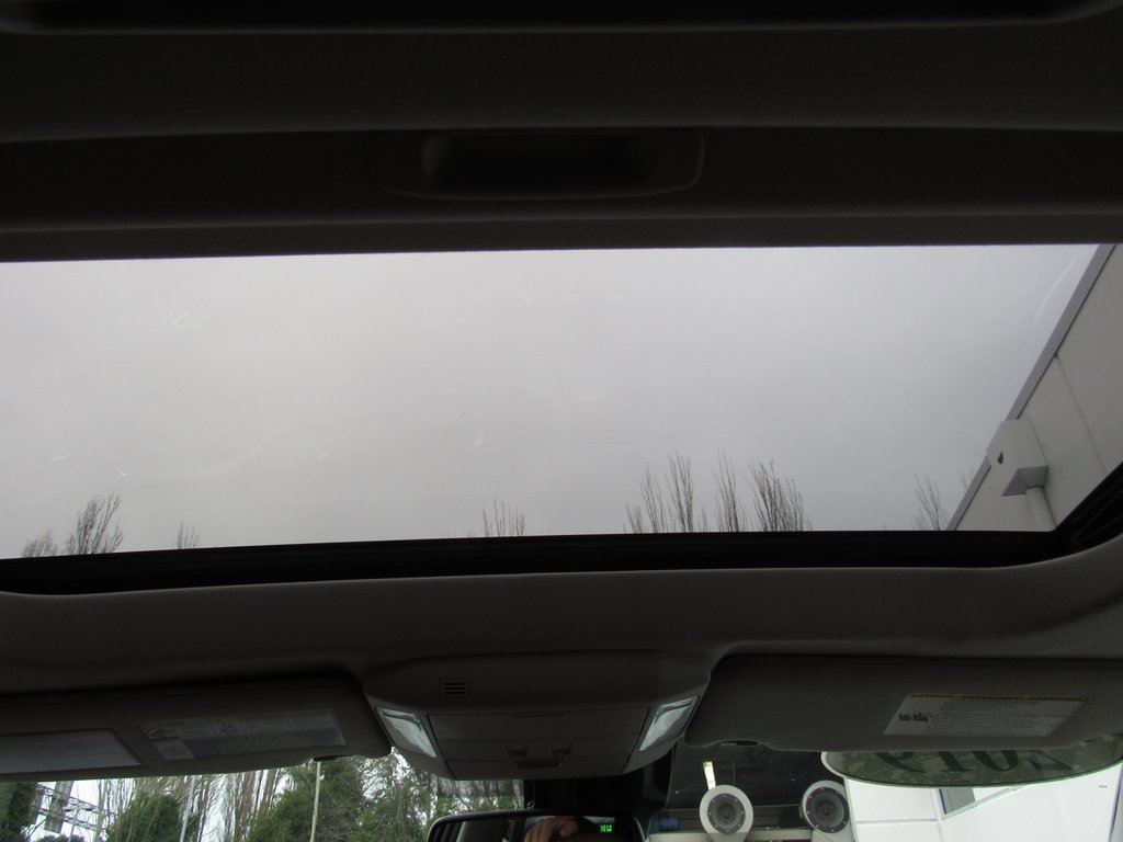 Used 2019 Toyota Sequoia Platinum image 32