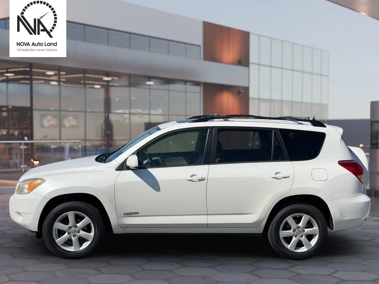 Used 2008 Toyota RAV4 Limited image 5