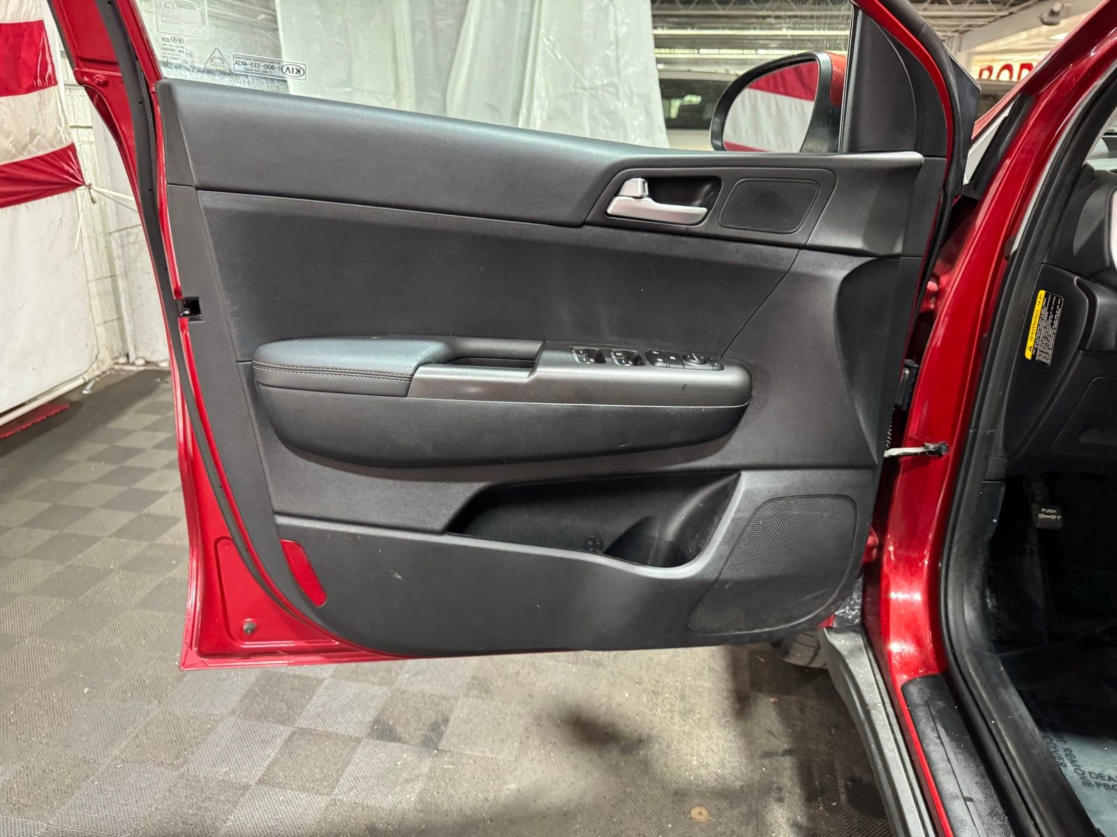 Used 2021 Kia Sportage LX image 8