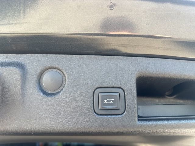 Used 2019 Chevrolet Equinox Premier image 30