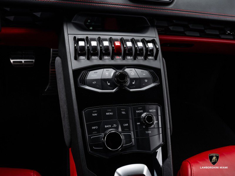 Used 2017 Lamborghini Huracan LP 610-4 image 30