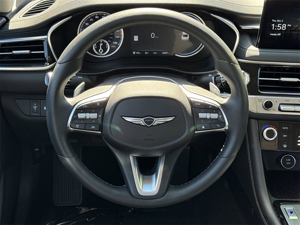 Used 2025 Genesis G70 2.5T image 23