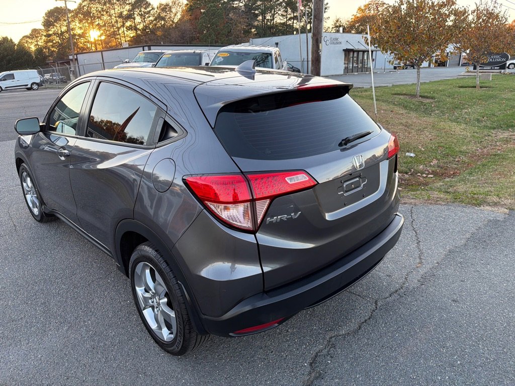 Used 2018 Honda HR-V LX image 10