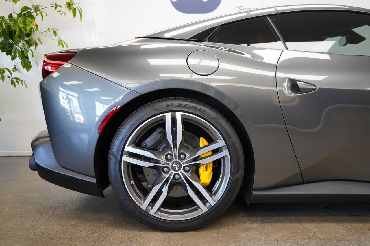 Used 2019 Ferrari Portofino RWD image 22