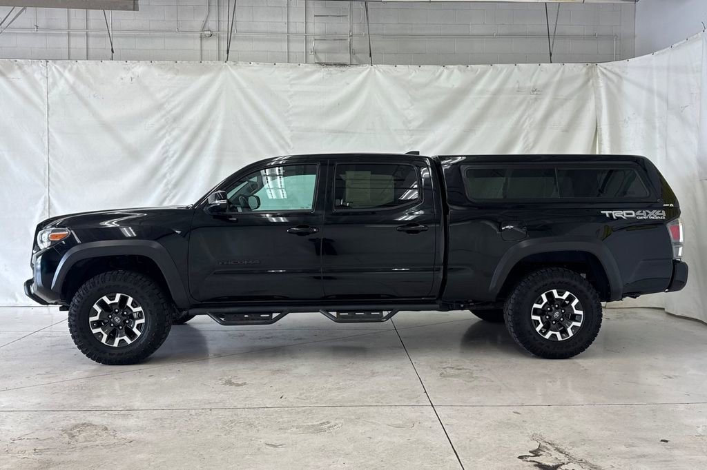 Used 2021 Toyota Tacoma TRD Off-Road w/ TRD Premium Off Road Package AWD/4WD image 7