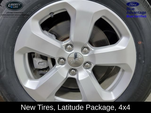 Used 2020 Jeep Compass Latitude w/ Cold Weather Group AWD/4WD image 10