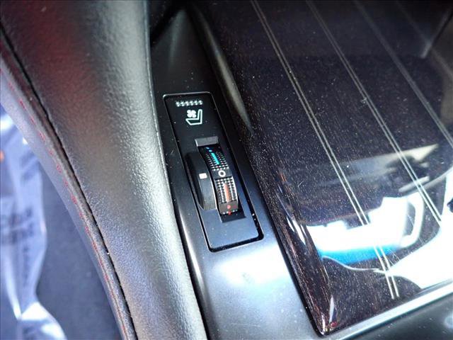 Used 2023 Lexus GX 460 Luxury w/ Sport Design Package AWD/4WD image 20