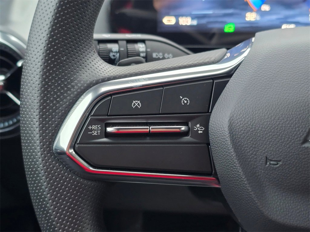 Used 2025 Chevrolet Equinox EV LT w/ Convenience Package image 31