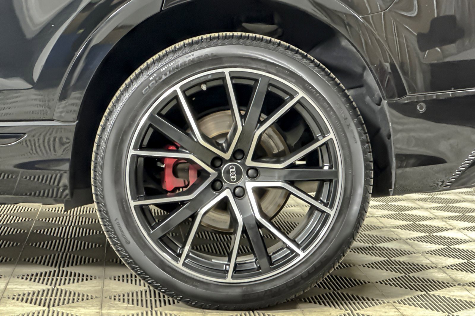 Used 2023 Audi Q8 Premium Plus w/ Premium Plus Package image 25