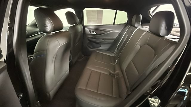 Used 2024 Buick Envista Sport Touring w/ Convenience I Package FWD image 26