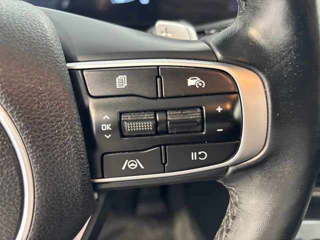 Used 2023 Kia Sportage EX AWD/4WD image 9