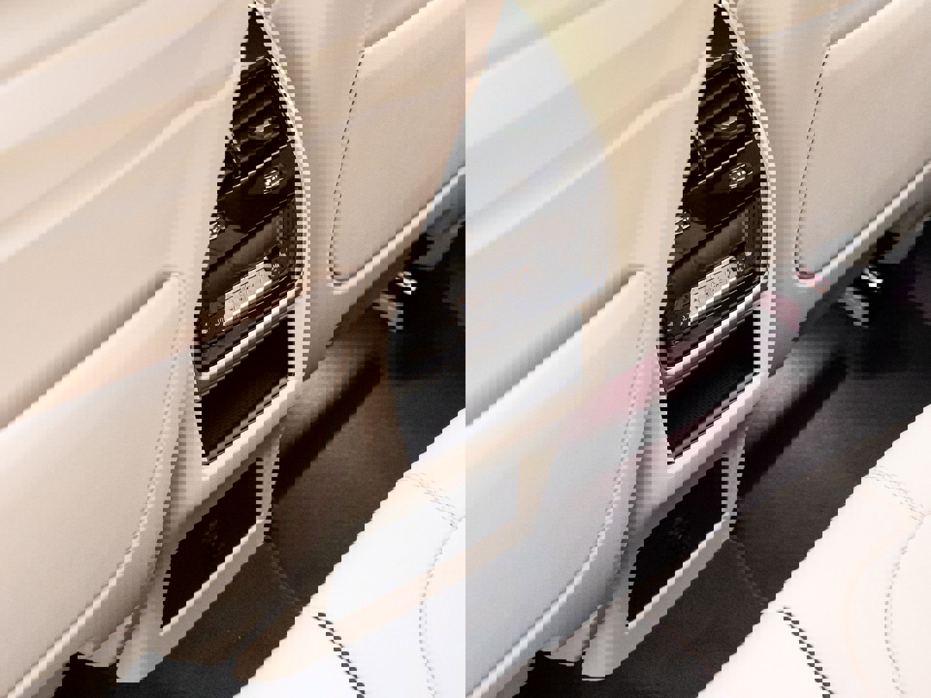 New 2026 BMW X6 M60i w/ Executive Package image 20