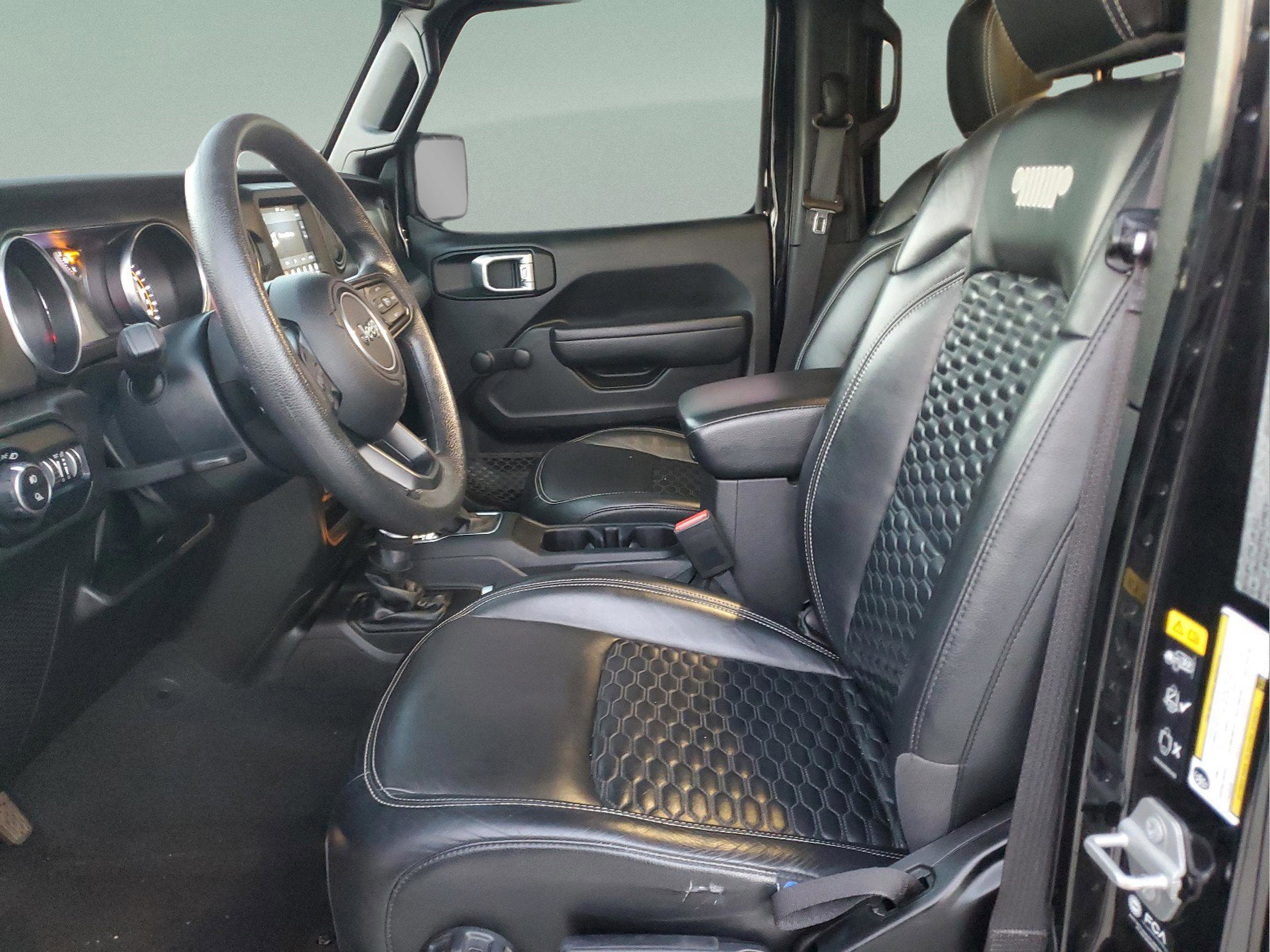 Certified 2022 Jeep Gladiator Sport image 17