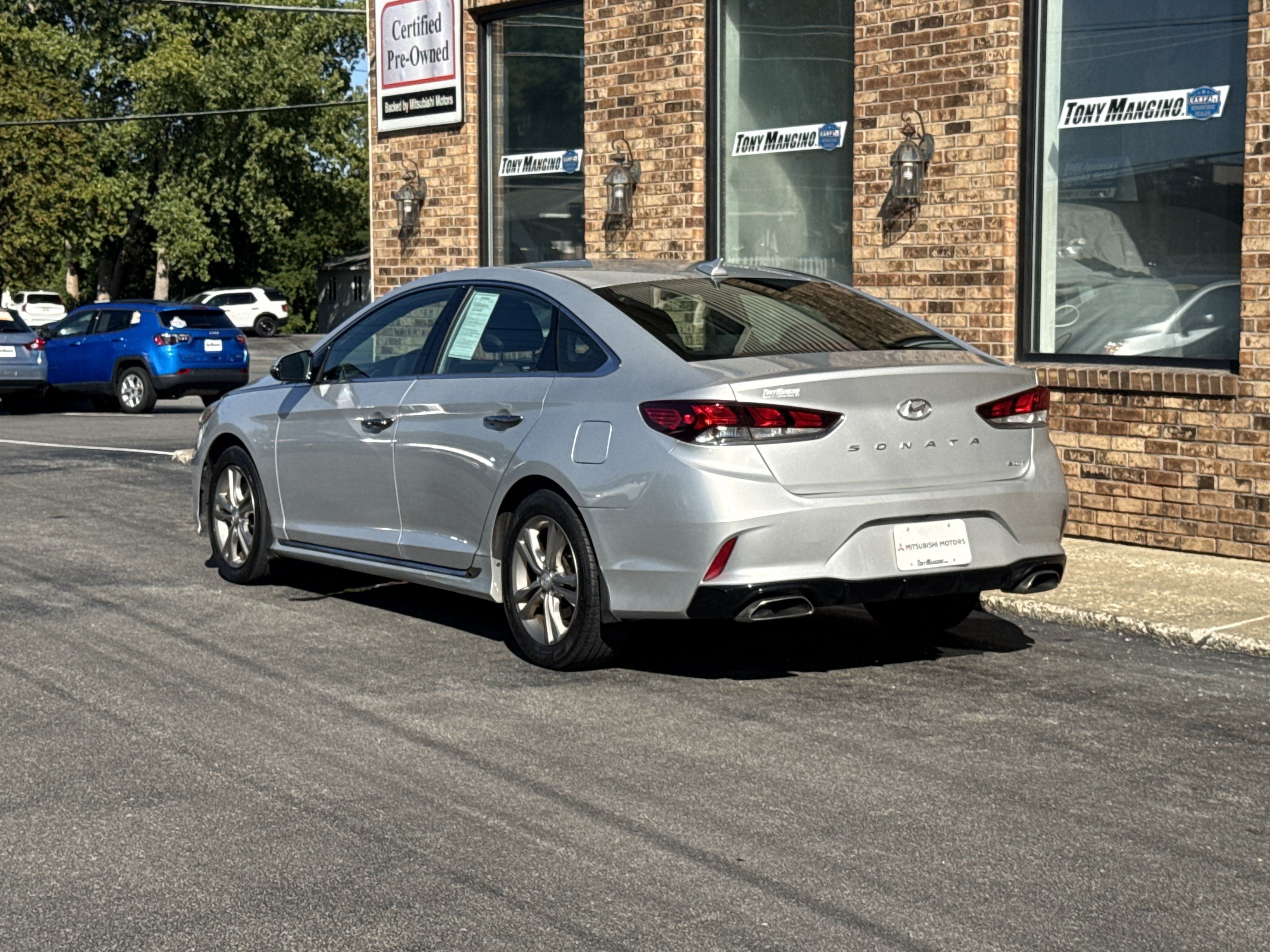 Used 2019 Hyundai Sonata Sport w/ Tech Package 03 FWD image 2