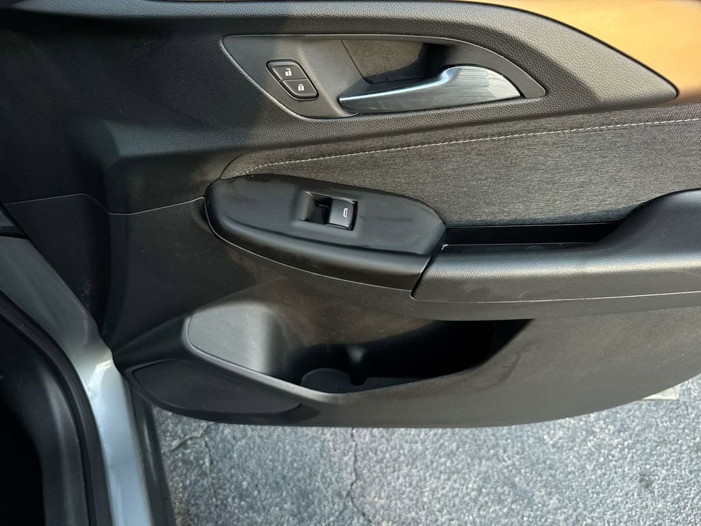 Used 2023 Chevrolet TrailBlazer ACTIV image 33