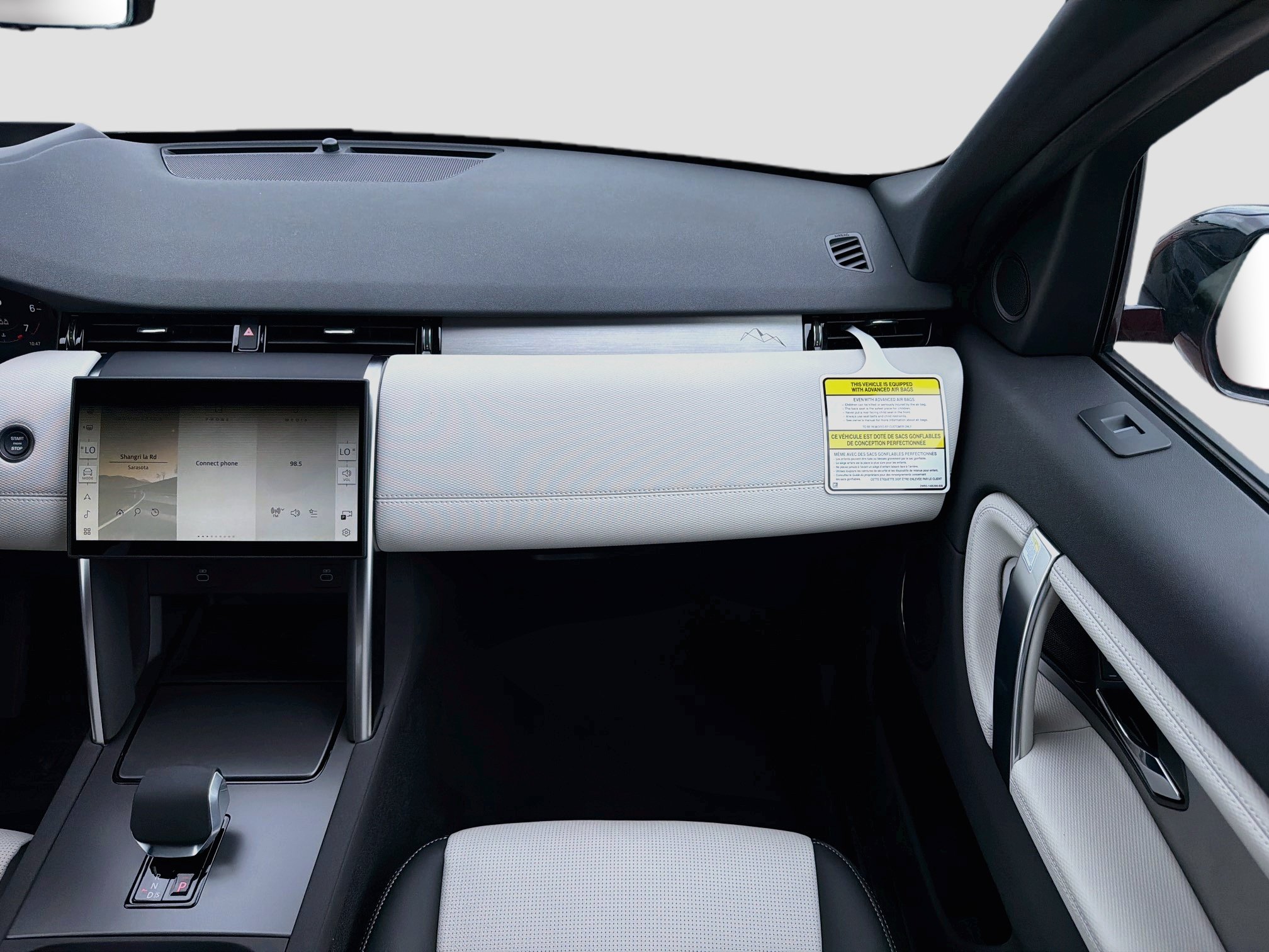 New 2026 Land Rover Discovery Sport Landmark AWD/4WD image 18