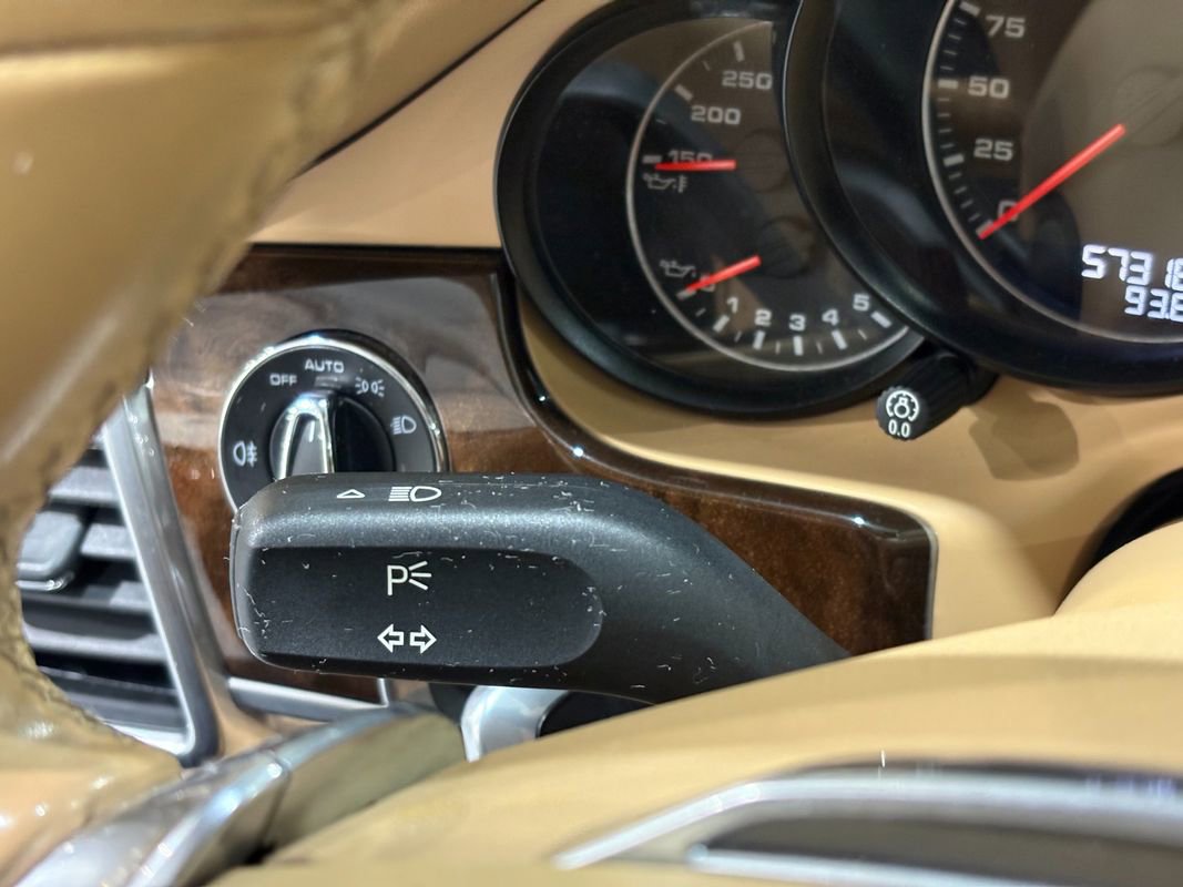 Used 2015 Porsche Panamera GTS w/ Premium Package Plus image 15