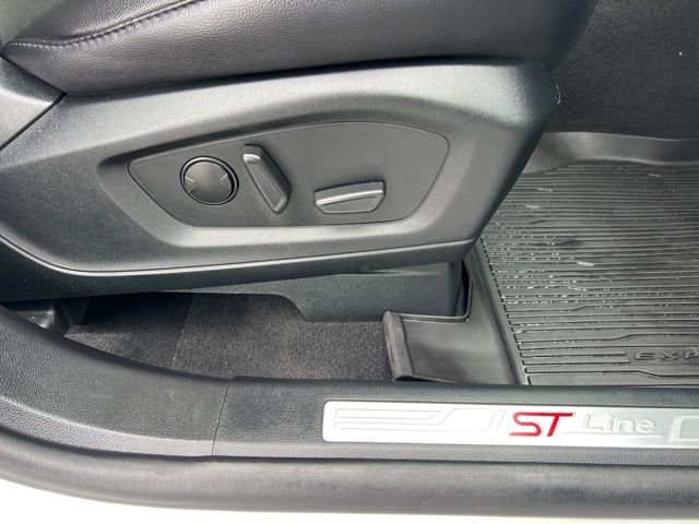 Used 2023 Ford Explorer ST-Line image 12