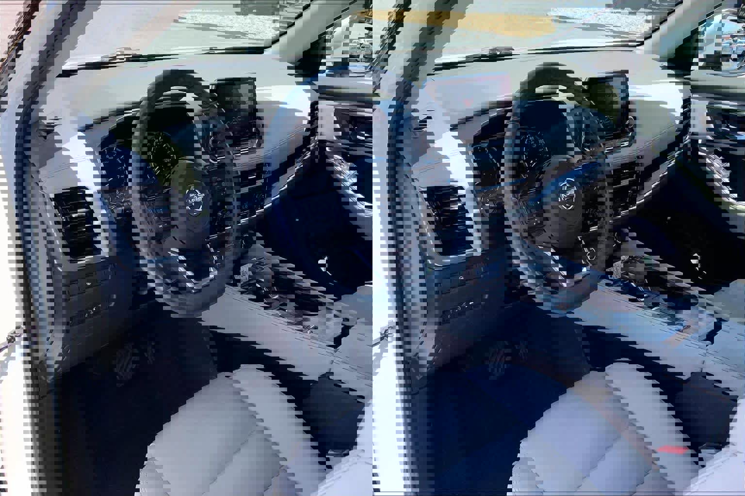 Used 2023 Nissan Rogue SL FWD image 17