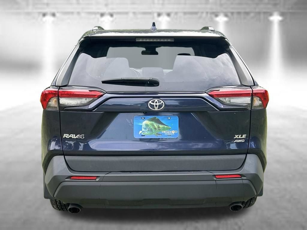 Used 2023 Toyota RAV4 XLE Premium AWD/4WD image 6