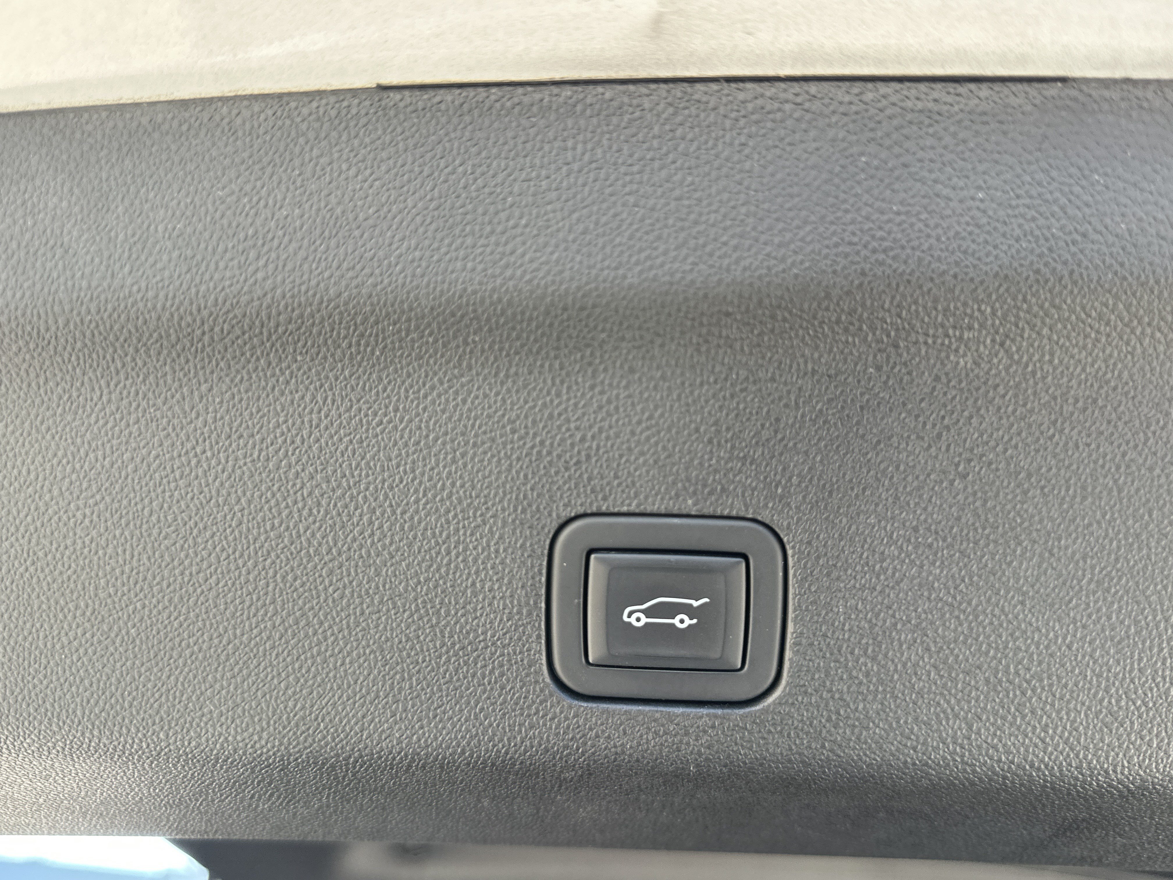 Certified 2024 GMC Yukon XL SLT RWD image 21