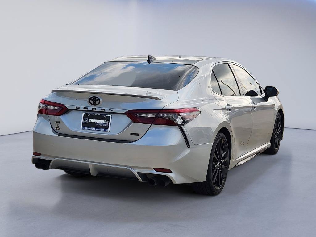Used 2021 Toyota Camry XSE FWD image 8