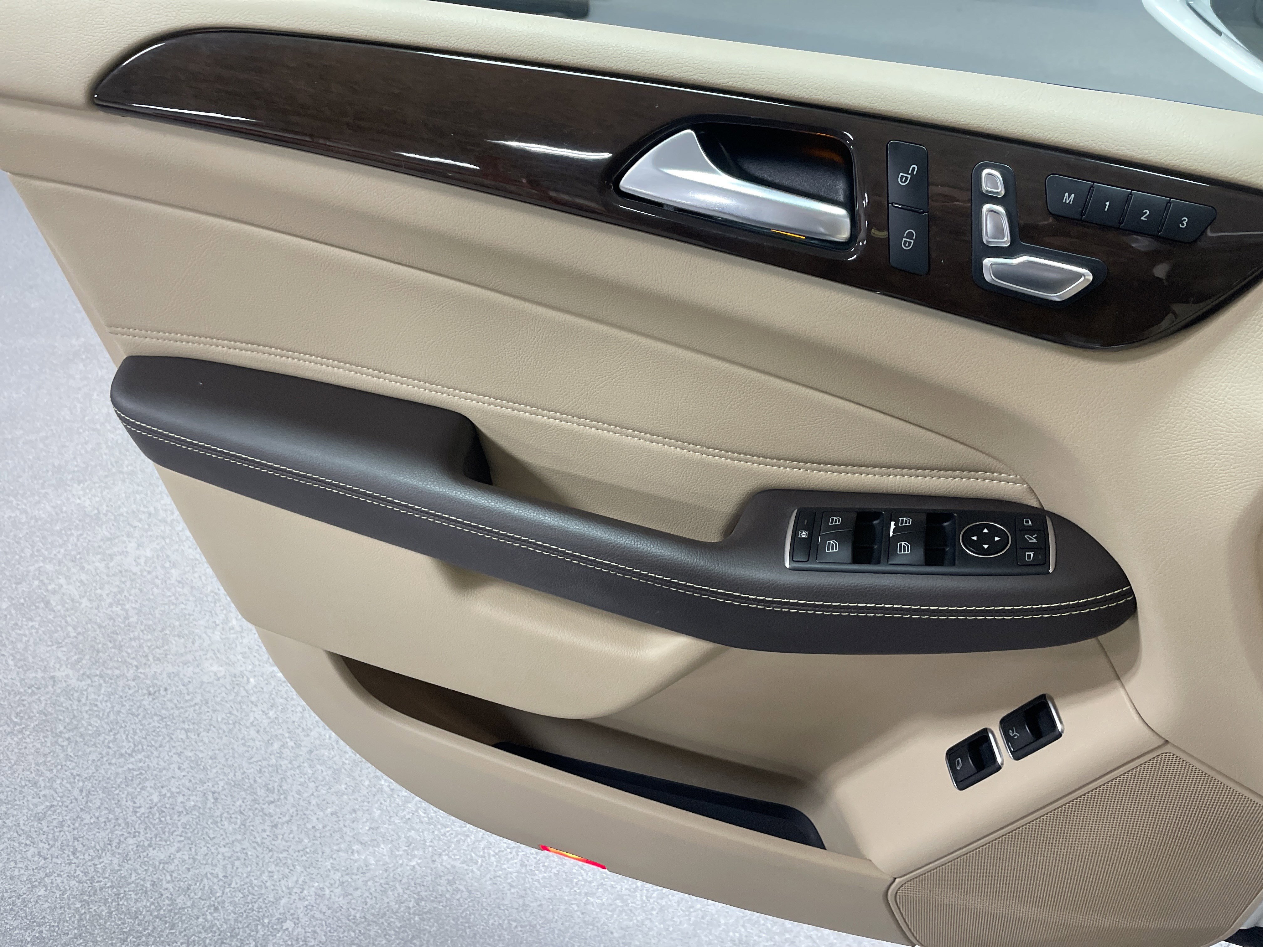 Used 2018 Mercedes-Benz GLS 450 4MATIC image 14