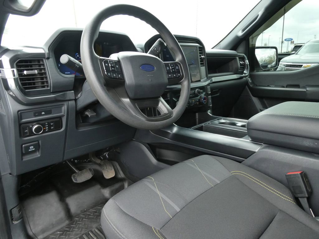 Used 2025 Ford F150 STX image 21