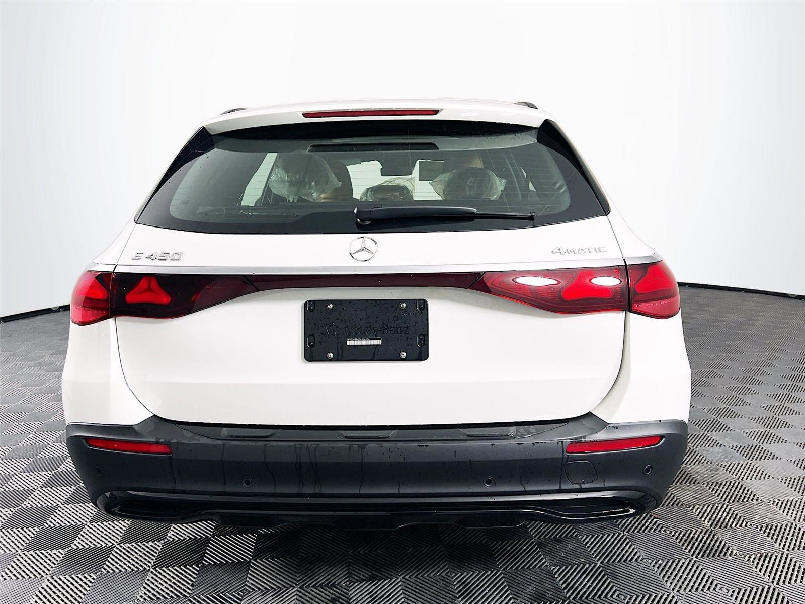 Used 2025 Mercedes-Benz E 450 4MATIC All-Terrain Wagon image 5