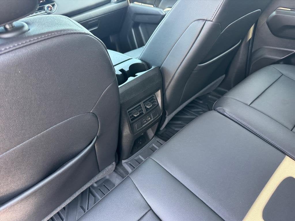 Used 2023 GMC Canyon Elevation w/ Elevation Premium Package AWD/4WD image 16