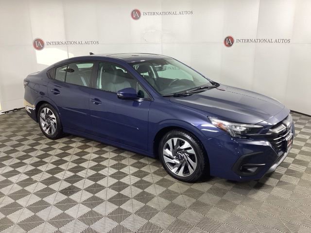 Used 2023 Subaru Legacy Limited image 3