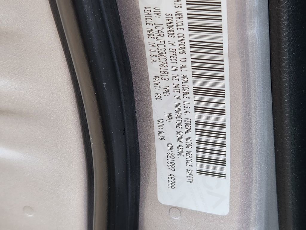 Used 2019 Jeep Grand Cherokee Overland AWD/4WD image 27